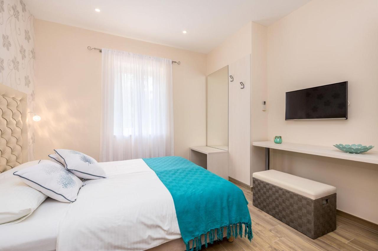 Apartments & Rooms Milcetic D Malinska Esterno foto